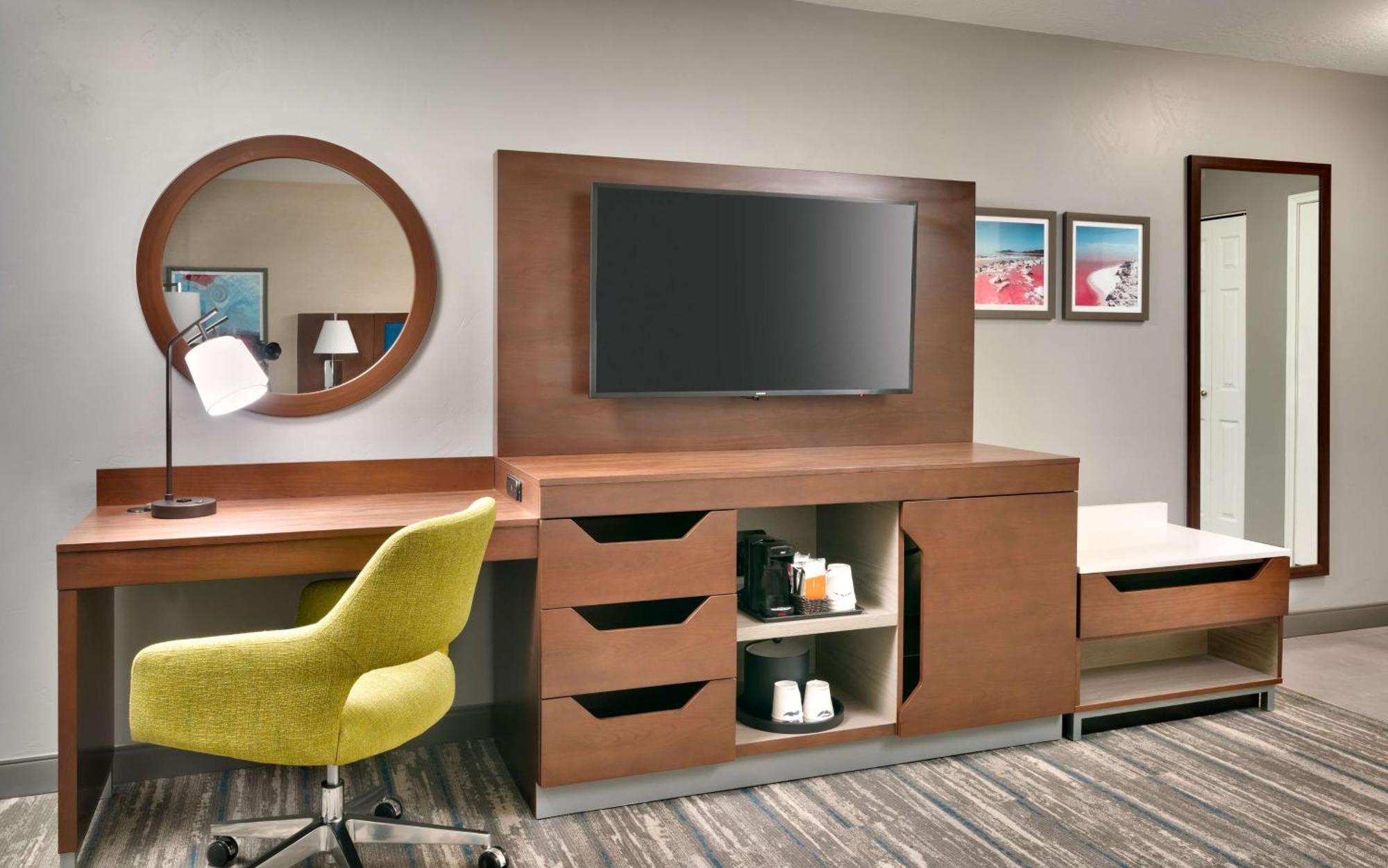 Hampton Inn & Suites Salt Lake City Airport Dış mekan fotoğraf