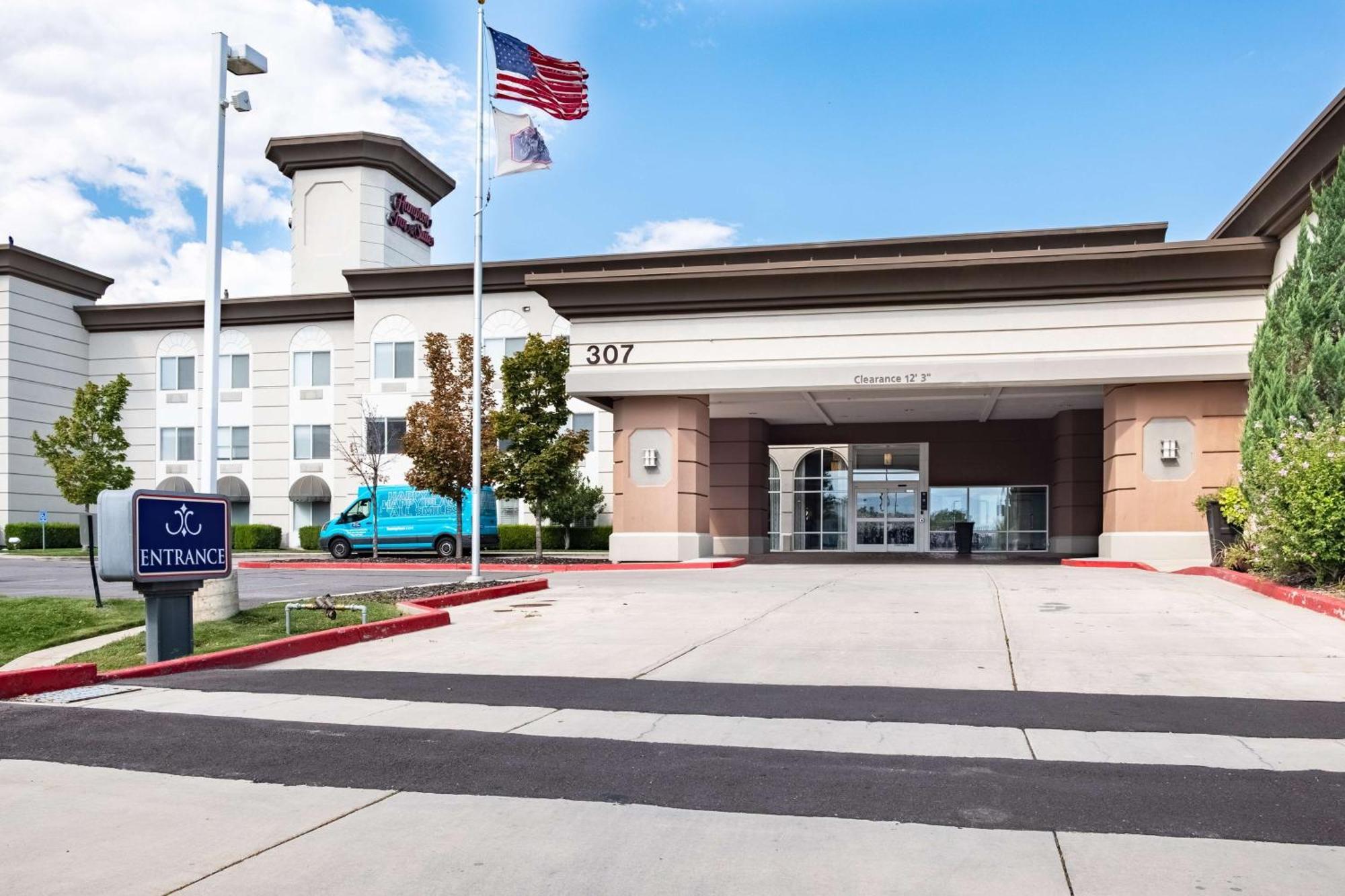 Hampton Inn & Suites Salt Lake City Airport Dış mekan fotoğraf